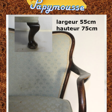 Alternative view of fauteuil