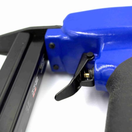 Kit Compresseur + agrafeuse pour garnissage + tuyau 10M+ boite d'agrafe bea – Image 15